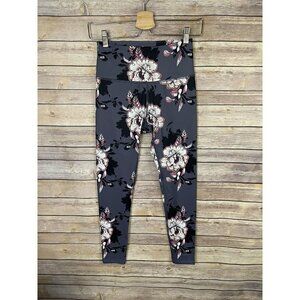 Apana XS NWt Floral Activewear Leggings Gray Yoga Gym Extended Waistband Cropped